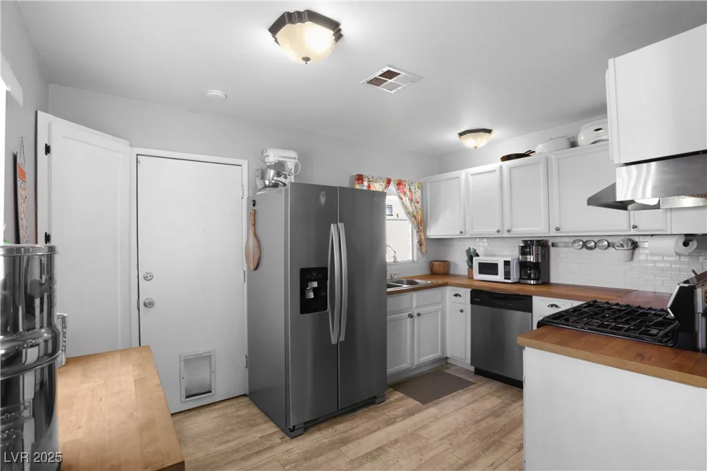123 Cedar, Henderson, NV 89015