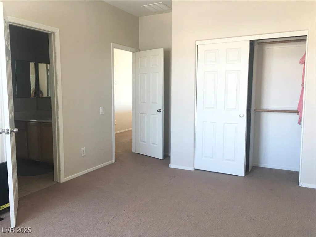 6812 Dipper, North Las Vegas, NV 89084