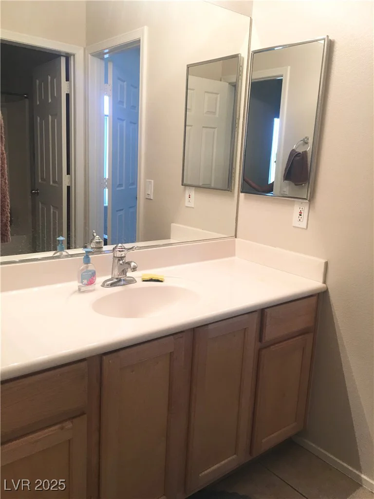 6812 Dipper, North Las Vegas, NV 89084