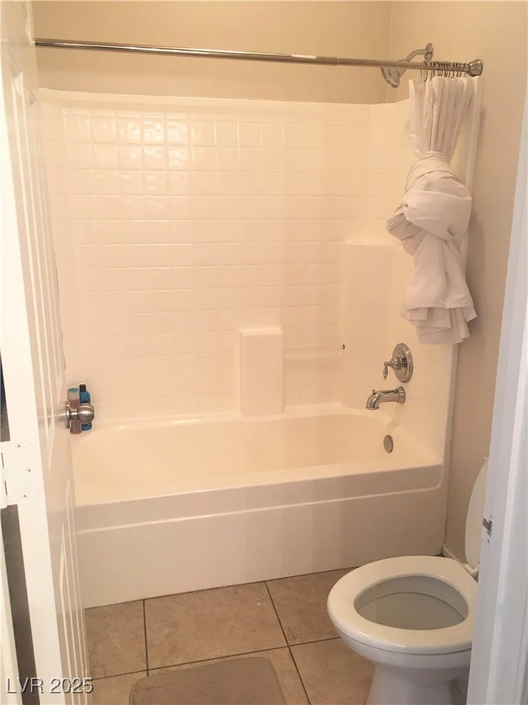 6812 Dipper, North Las Vegas, NV 89084