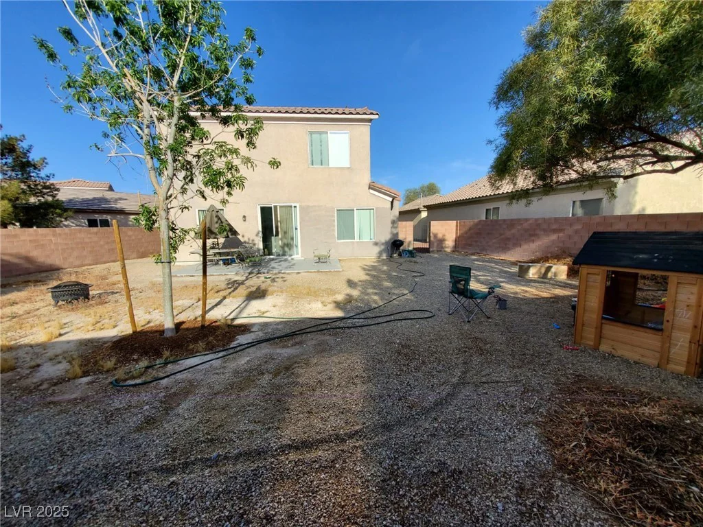 6812 Dipper, North Las Vegas, NV 89084