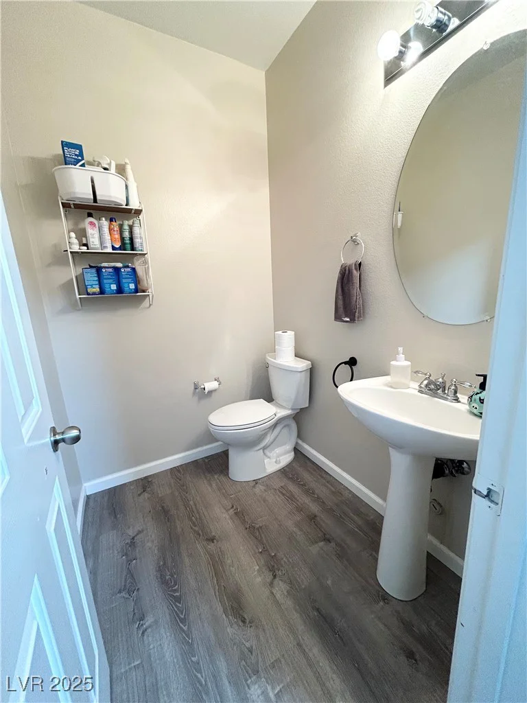 6812 Dipper, North Las Vegas, NV 89084