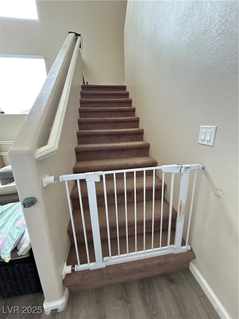 6812 Dipper, North Las Vegas, NV 89084