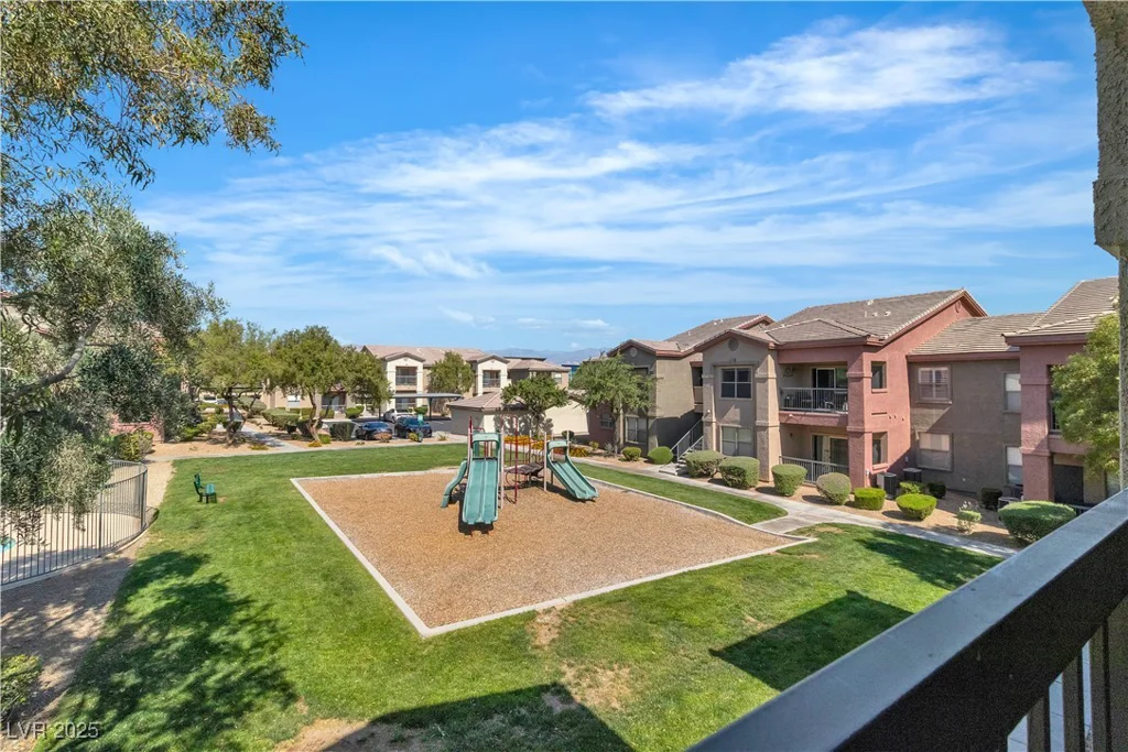 8000 Badura, Las Vegas, NV 89113
