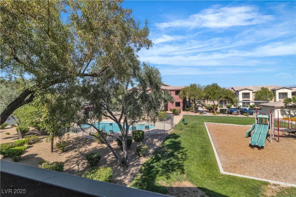 8000 Badura, Las Vegas, NV 89113