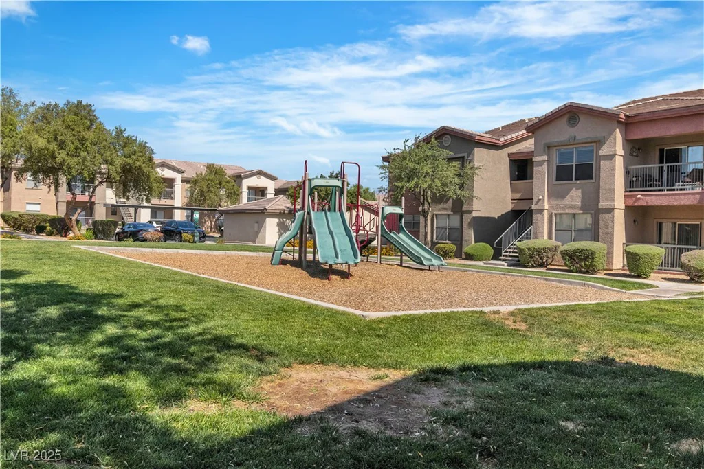 8000 Badura, Las Vegas, NV 89113