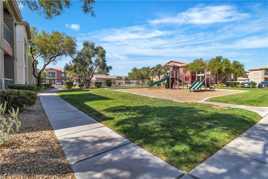 8000 Badura, Las Vegas, NV 89113