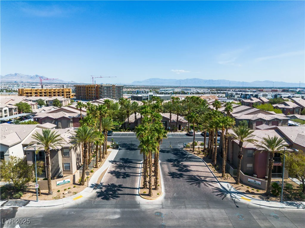 8000 Badura, Las Vegas, NV 89113