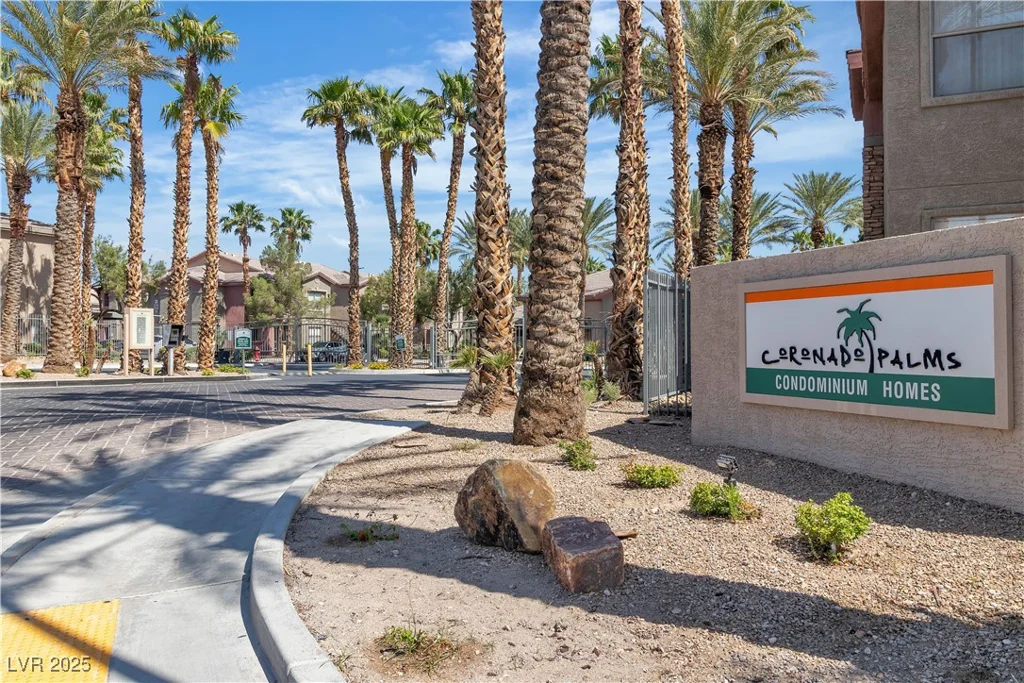 8000 Badura, Las Vegas, NV 89113