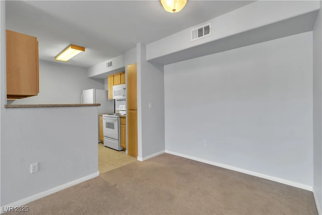 8000 Badura, Las Vegas, NV 89113