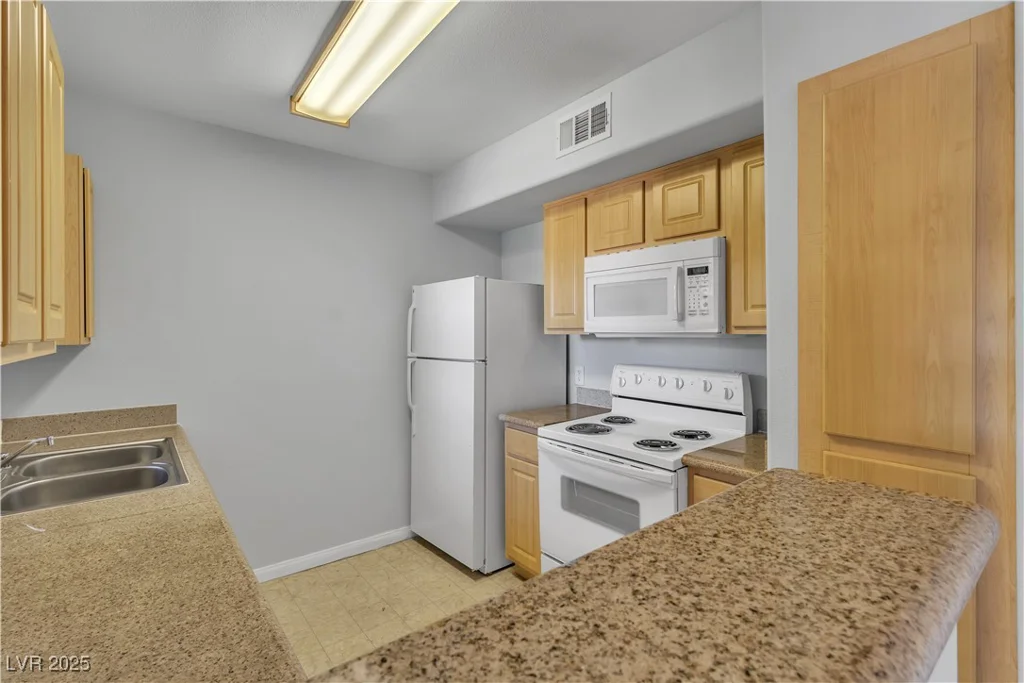 8000 Badura, Las Vegas, NV 89113