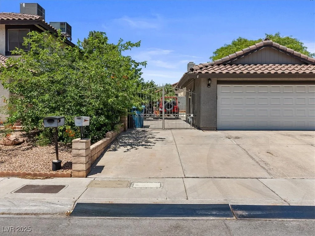 6436 Vinecrest, Las Vegas, NV 89108