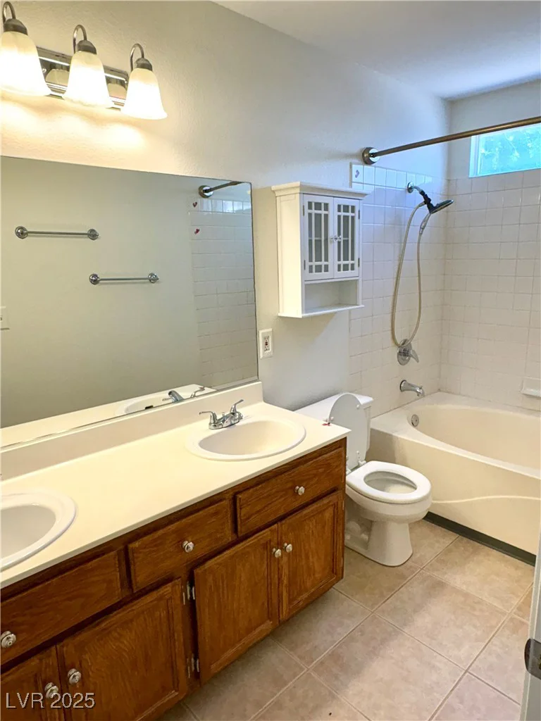 3665 Lucky Horseshoe, Las Vegas, NV 89129