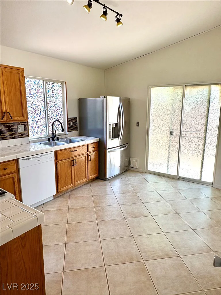3665 Lucky Horseshoe, Las Vegas, NV 89129