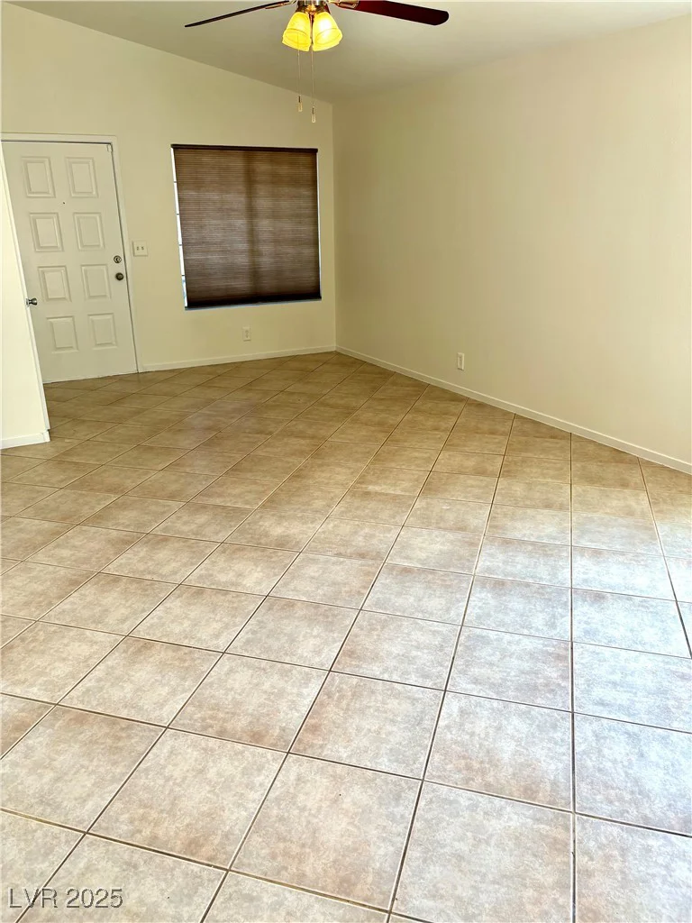 3665 Lucky Horseshoe, Las Vegas, NV 89129