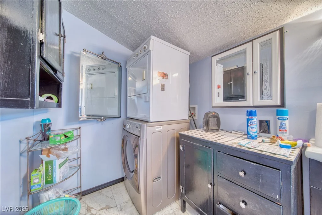 3860 Jennifer, Pahrump, NV 89061