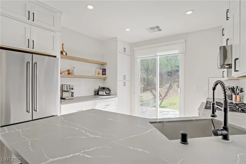 305 Napa Hills, Las Vegas, NV 89144