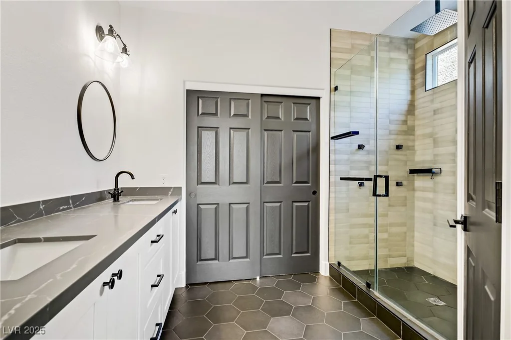 305 Napa Hills, Las Vegas, NV 89144