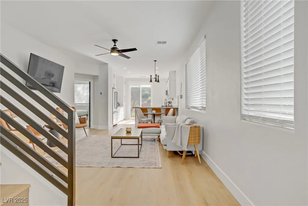 305 Napa Hills, Las Vegas, NV 89144