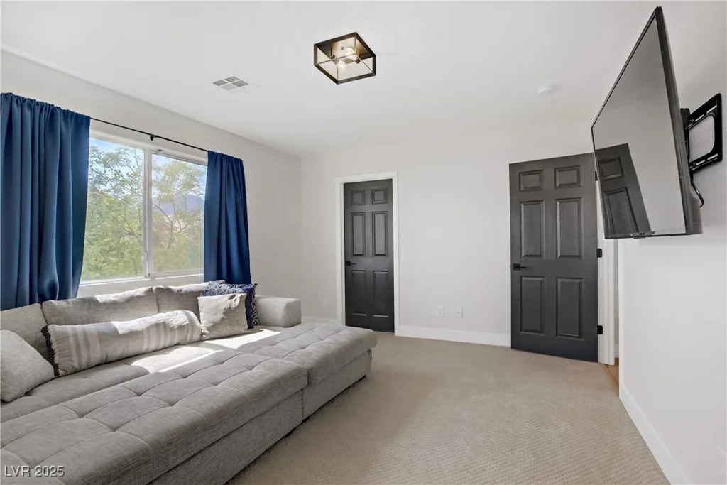 305 Napa Hills, Las Vegas, NV 89144