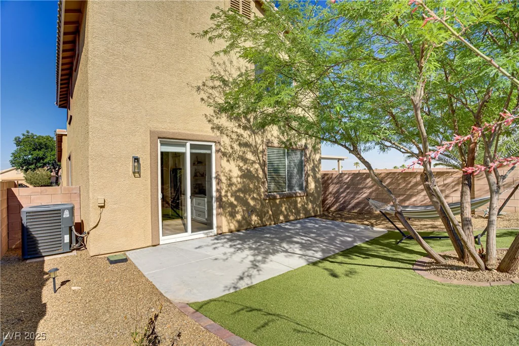 305 Napa Hills, Las Vegas, NV 89144
