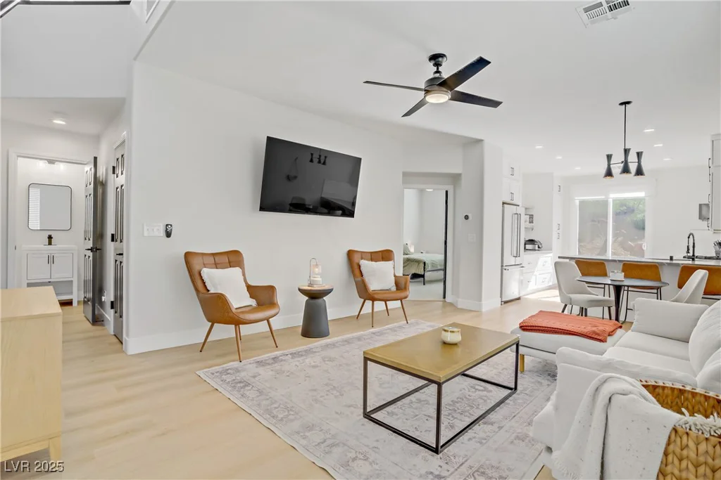 305 Napa Hills, Las Vegas, NV 89144