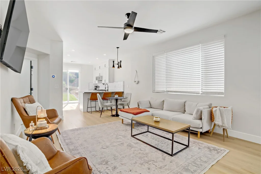 305 Napa Hills, Las Vegas, NV 89144