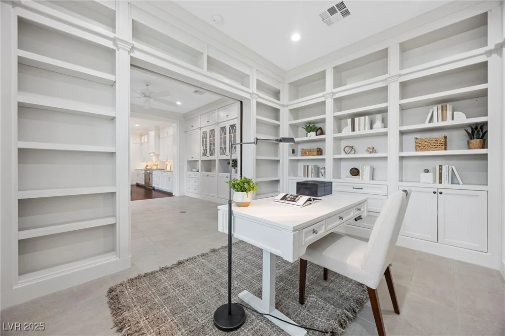 6700 Regency Stone, Las Vegas, NV 89148