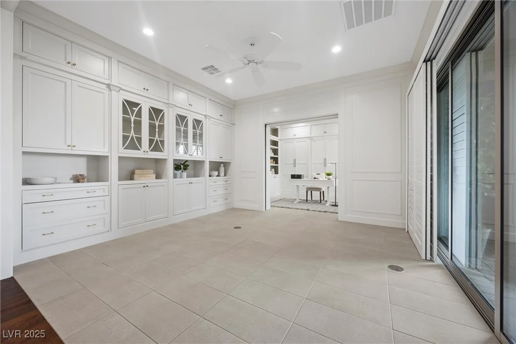 6700 Regency Stone, Las Vegas, NV 89148