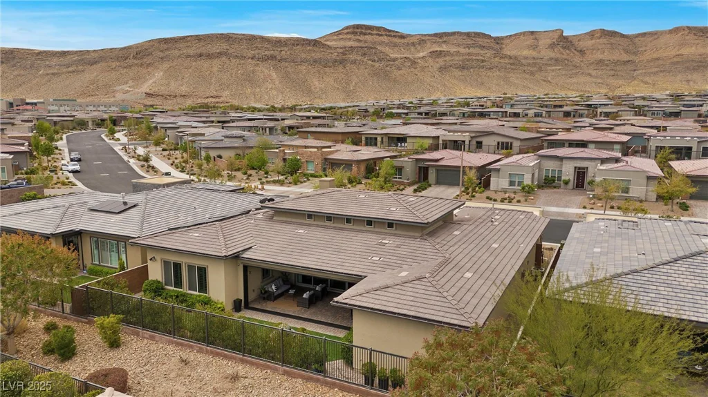 6700 Regency Stone, Las Vegas, NV 89148