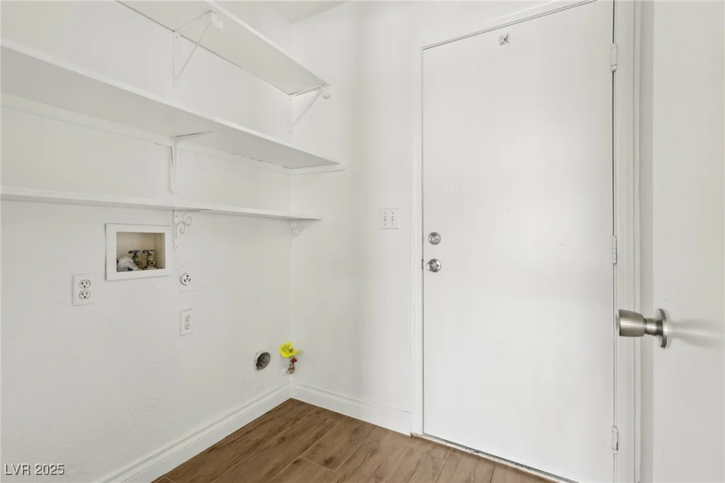 4552 Aviation, Las Vegas, NV 89115