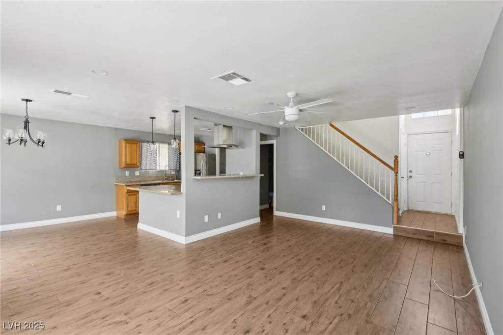 4552 Aviation, Las Vegas, NV 89115