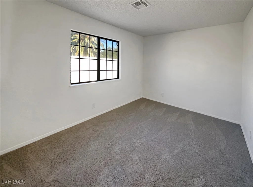 1832 Yellow Rose, Las Vegas, NV 89108