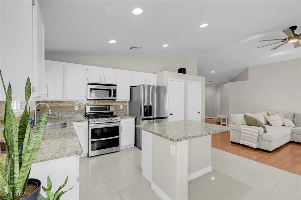 509 Regal Robin, North Las Vegas, NV 89084
