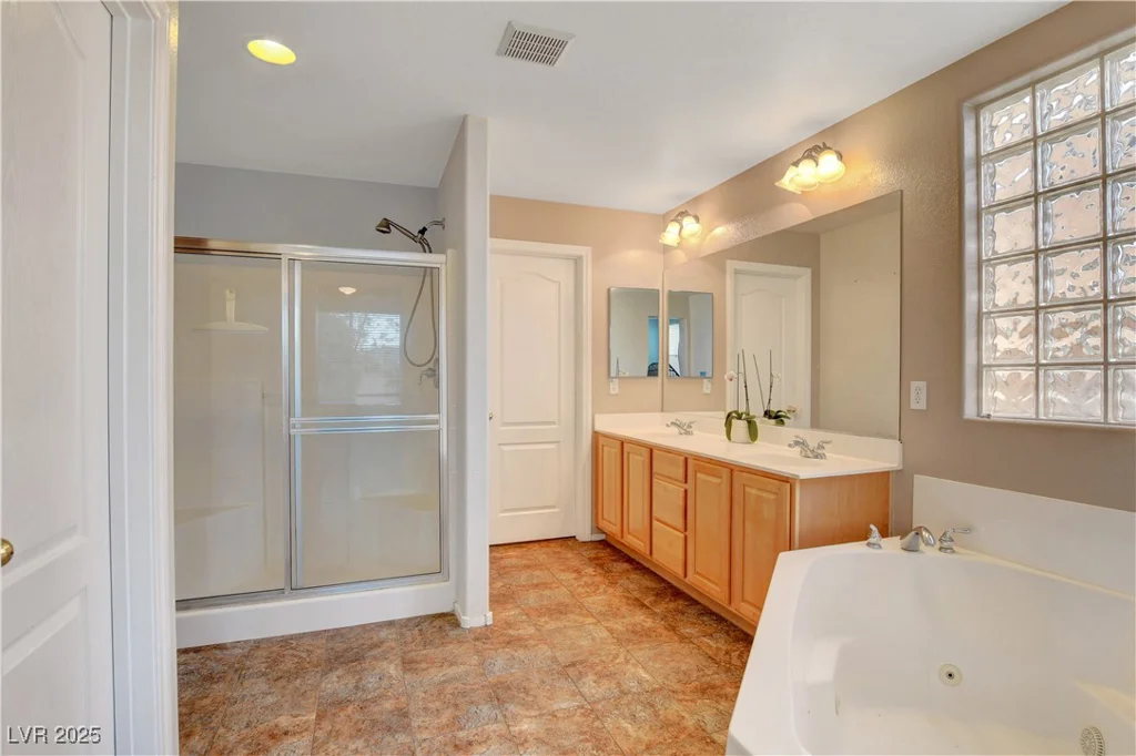 5642 Breckenridge, North Las Vegas, NV 89081