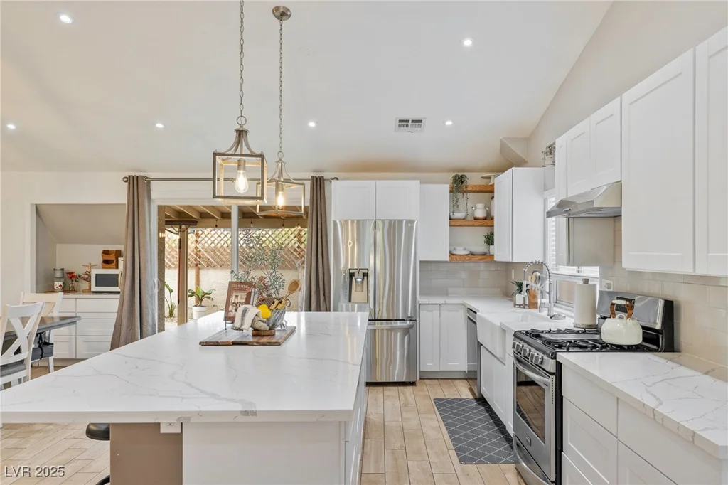 1845 CANDLE BRIGHT, Henderson, NV 89074