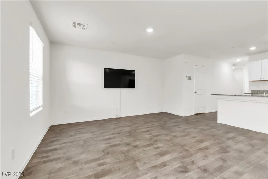 7977 Whisper Words, Las Vegas, NV 89113
