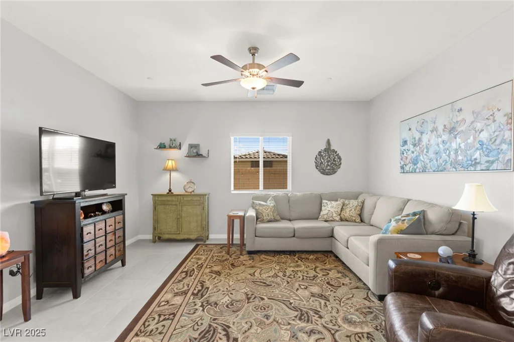 10951 Stone Crossing, Las Vegas, NV 89166