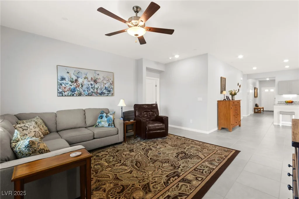 10951 Stone Crossing, Las Vegas, NV 89166