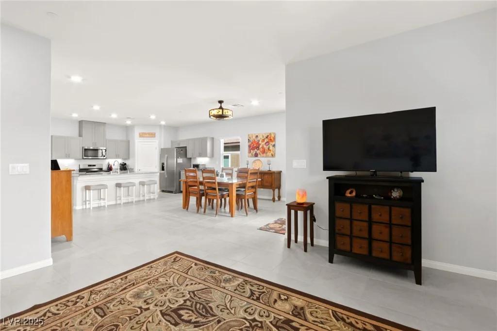 10951 Stone Crossing, Las Vegas, NV 89166