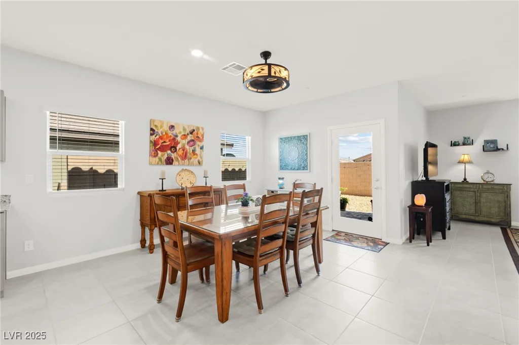 10951 Stone Crossing, Las Vegas, NV 89166