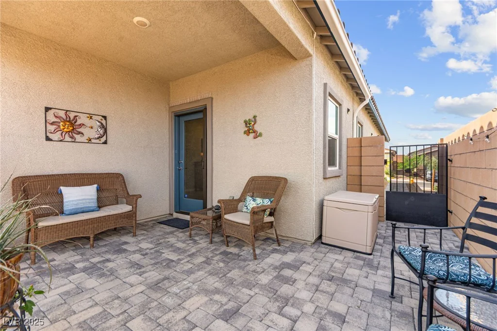 10951 Stone Crossing, Las Vegas, NV 89166