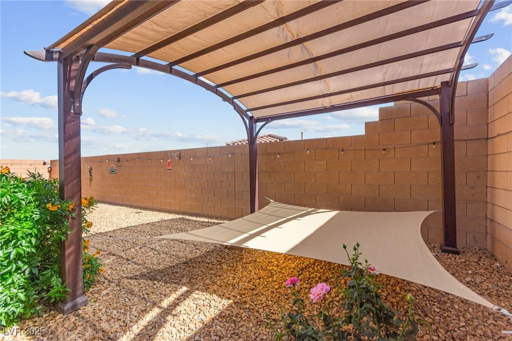 10951 Stone Crossing, Las Vegas, NV 89166
