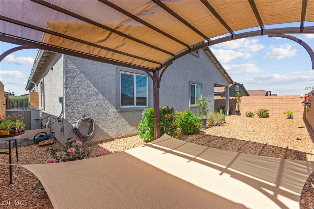 10951 Stone Crossing, Las Vegas, NV 89166