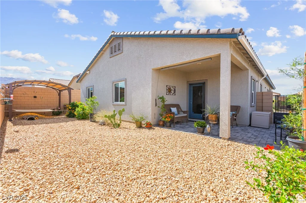 10951 Stone Crossing, Las Vegas, NV 89166