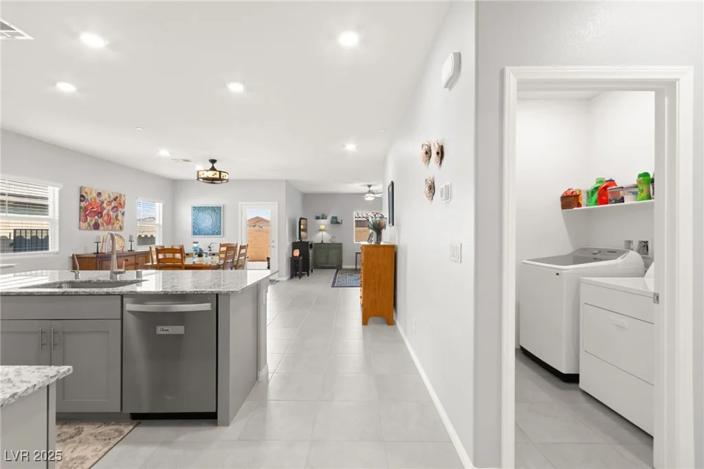 10951 Stone Crossing, Las Vegas, NV 89166