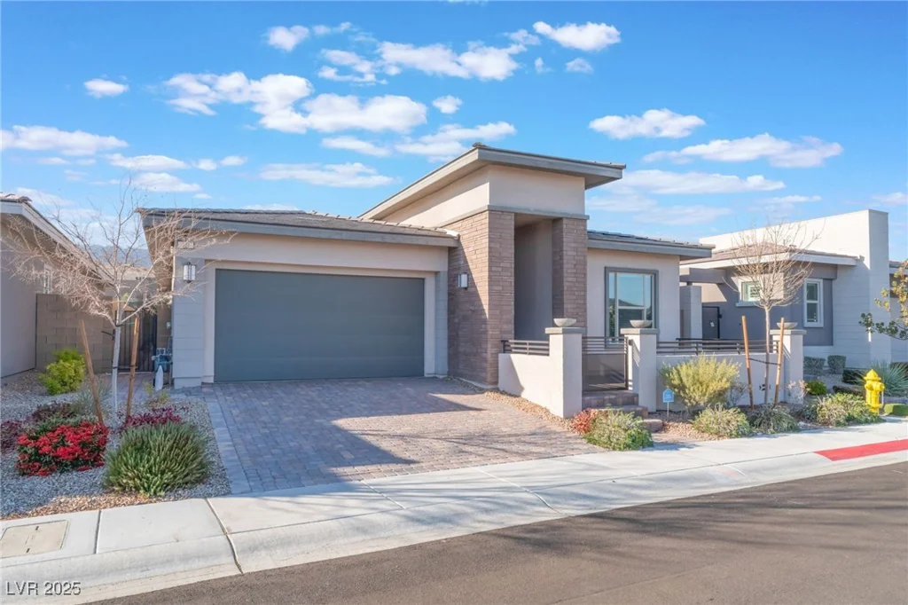 421 Point Sur, Las Vegas, NV 89138