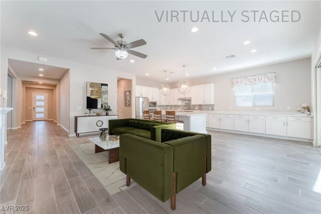 421 Point Sur, Las Vegas, NV 89138