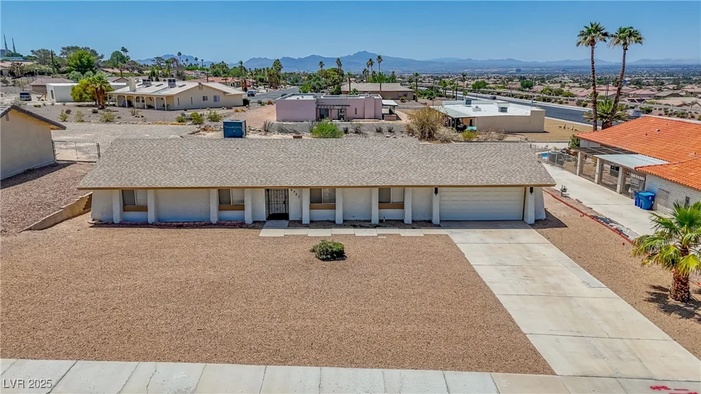 6727 Washington, Las Vegas, NV 89110
