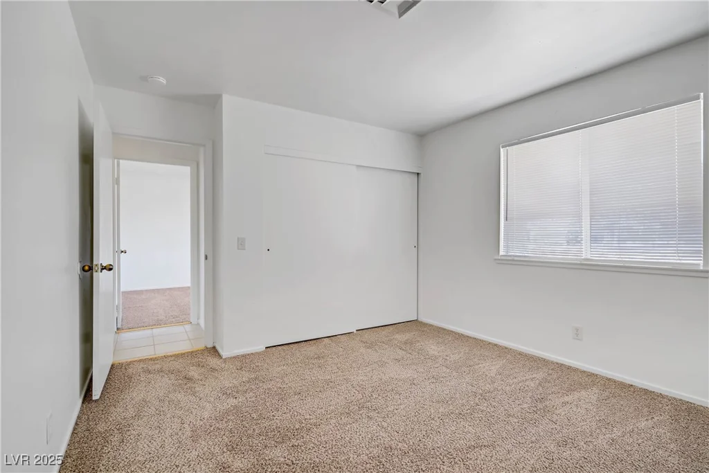 6727 Washington, Las Vegas, NV 89110